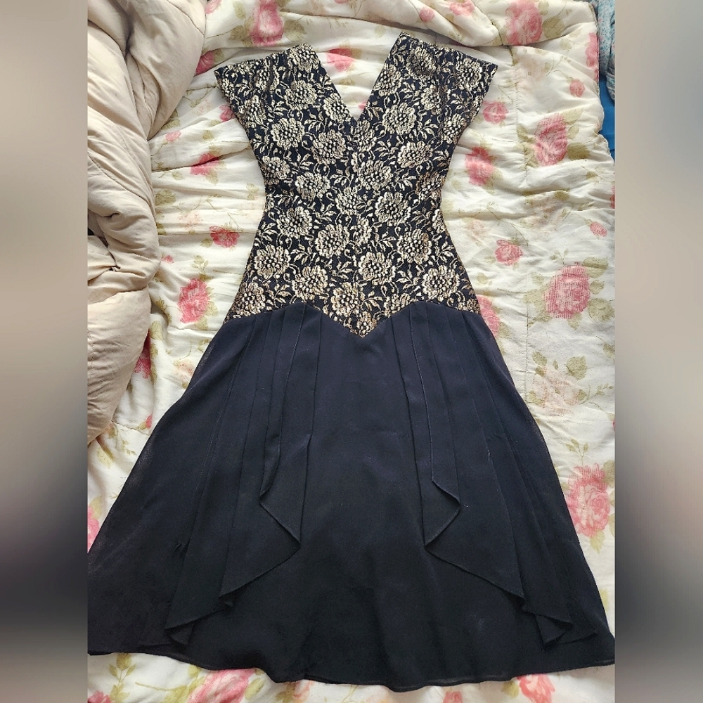 Vintage Gold and Black Gown Prom Dress size S